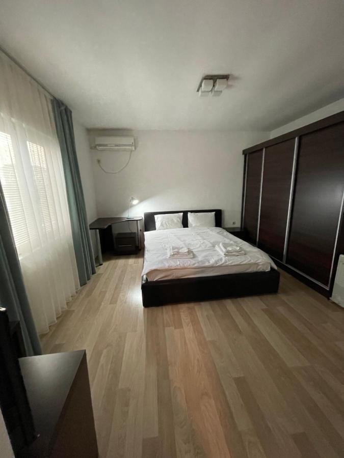 Exclusive 9- Urban Apartment